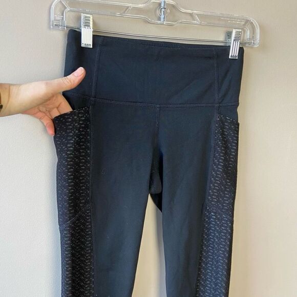 Athleta High Rise Chaturanga Mosaic Crop Activewear Pant SZ XS - ECU - Picture 5 of 8